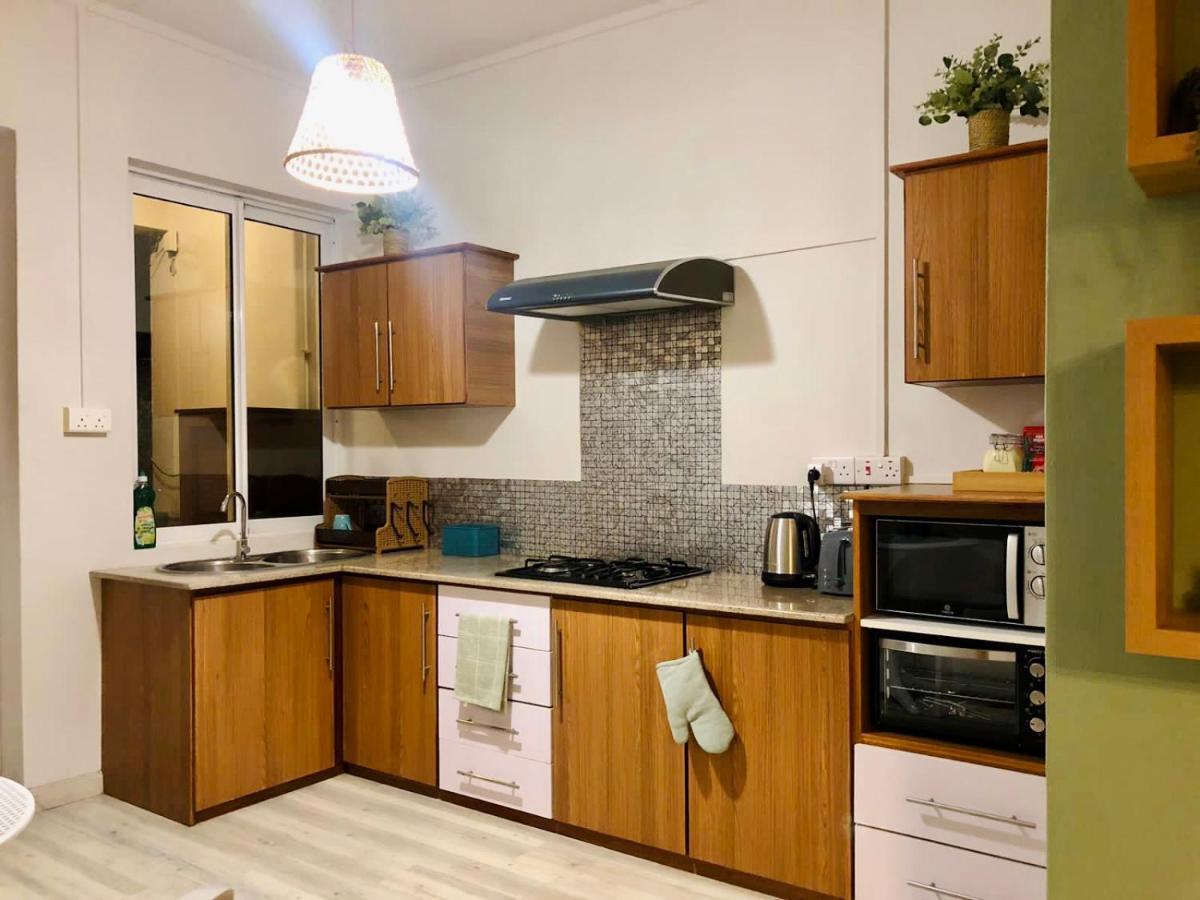 Ibiza Apartment - 150M From The Beach Flic-en-Flacq Dış mekan fotoğraf
